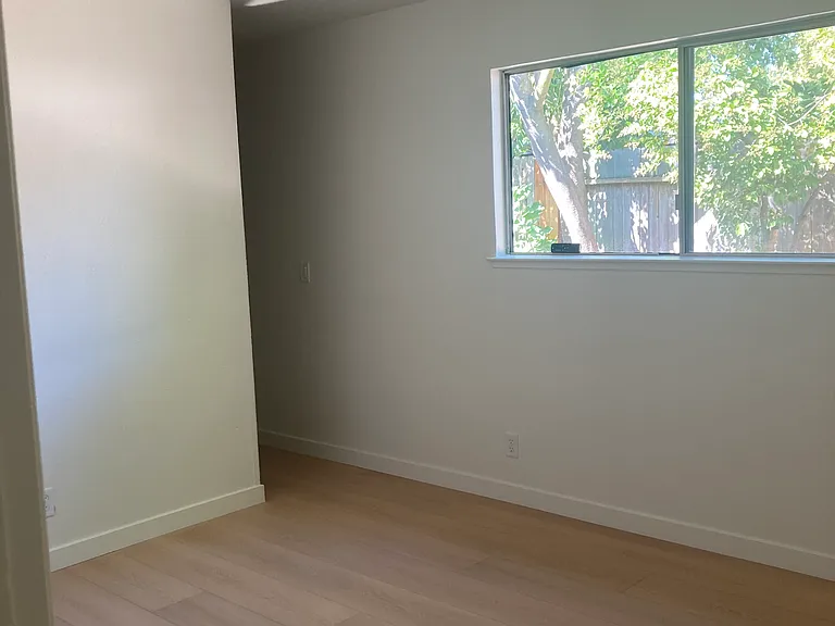 1214 Halifax Ave — Photo 13