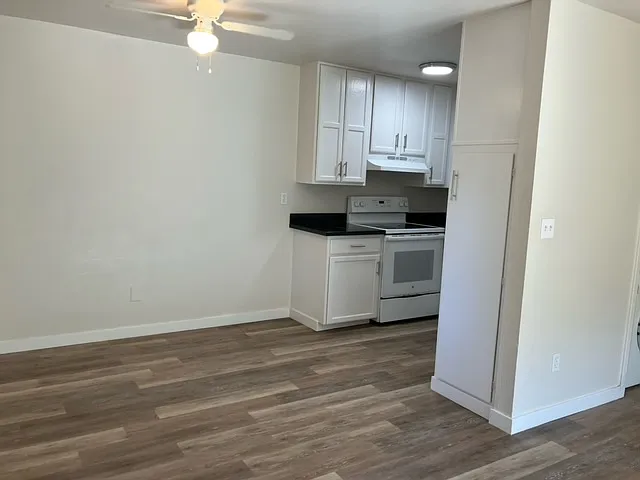 9407 23rd Ave NE #3 — Photo 8