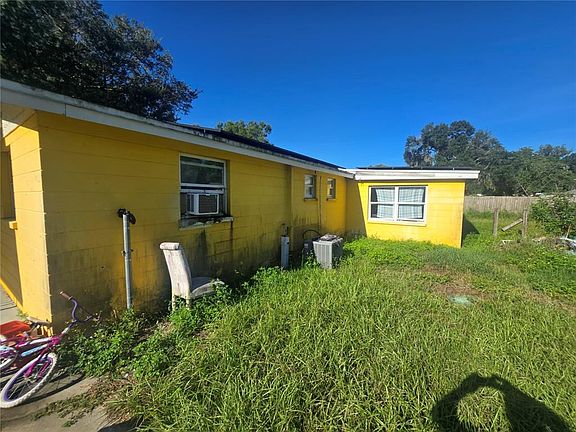 3rd image of 3016 FLETCHER AVENUE