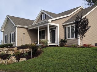 115 Springwood Way, Manchester, NH 03102