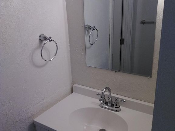 3rd image of 121 Flintstone Ln #3A