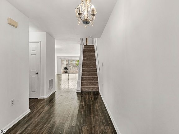 2nd image of 21 Balboa Ln