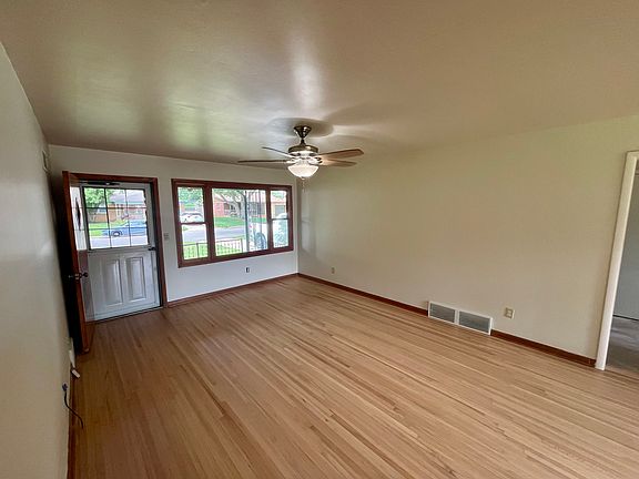 5th image of 524 S Georgie Ave