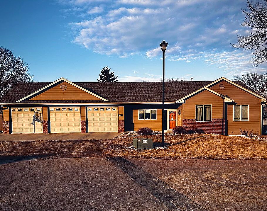 1st image of 811 Southview Dr