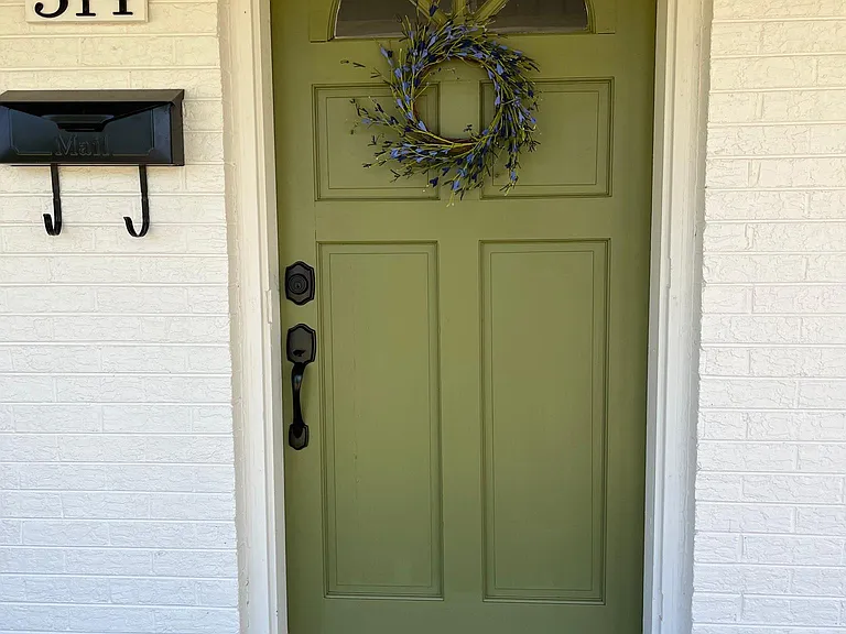 314 Circle Dr SE — Photo 1