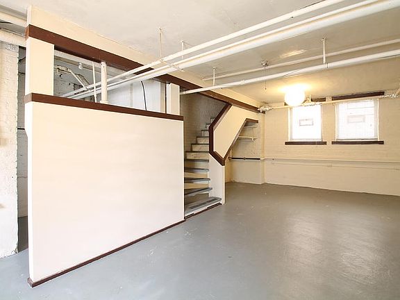 5th image of 434 N Austin Blvd APT 3C