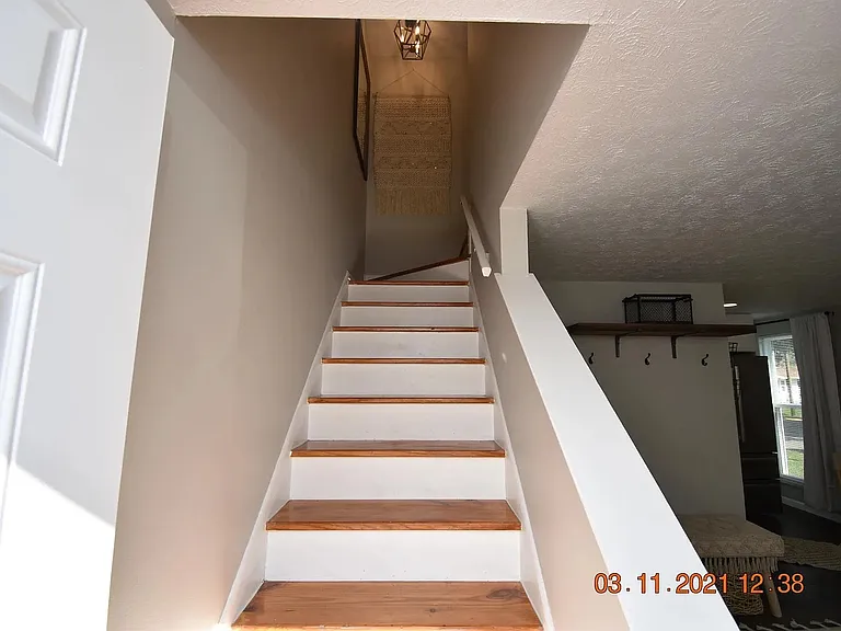 722 S Poplar St — Photo 10