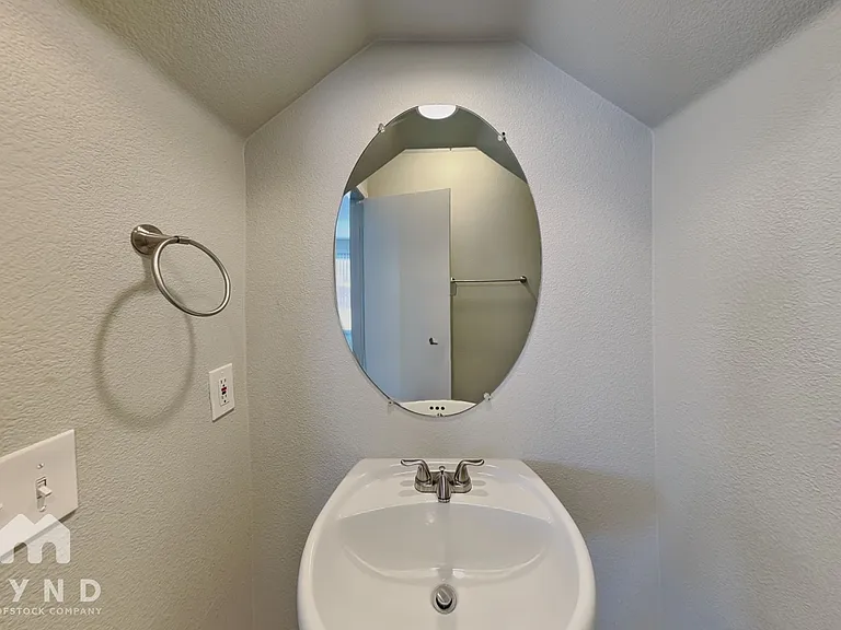 6271 Stone Hollow Ave — Photo 16