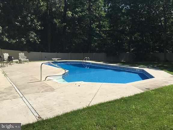 5th image of 1312 Whispering Woods Dr