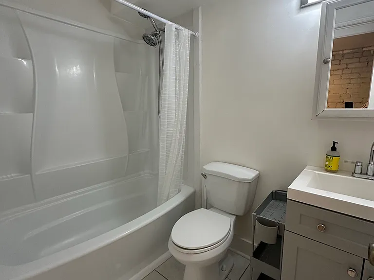 2115 1st St NW #B — Photo 13
