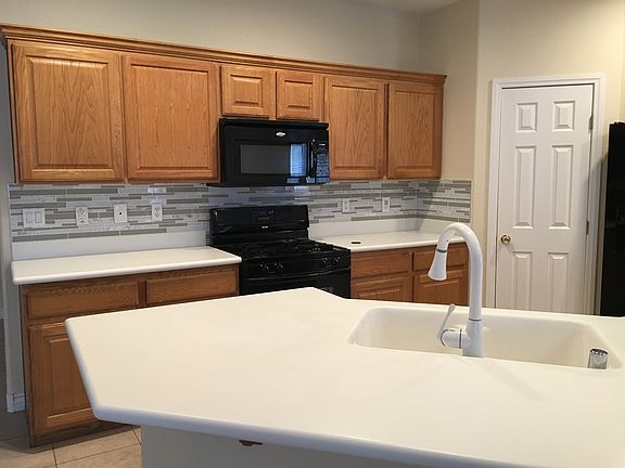 2nd image of 824 Vegas Palm Ave
