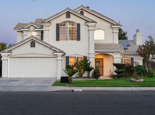 9158 N Price Ave, Fresno, CA 93720