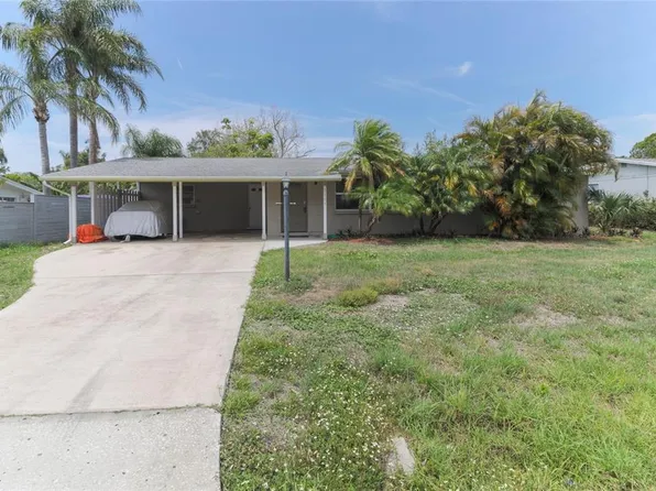 2209 Outer Dr, Sarasota, FL 34231