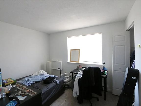4th image of 49 Belmont St #3