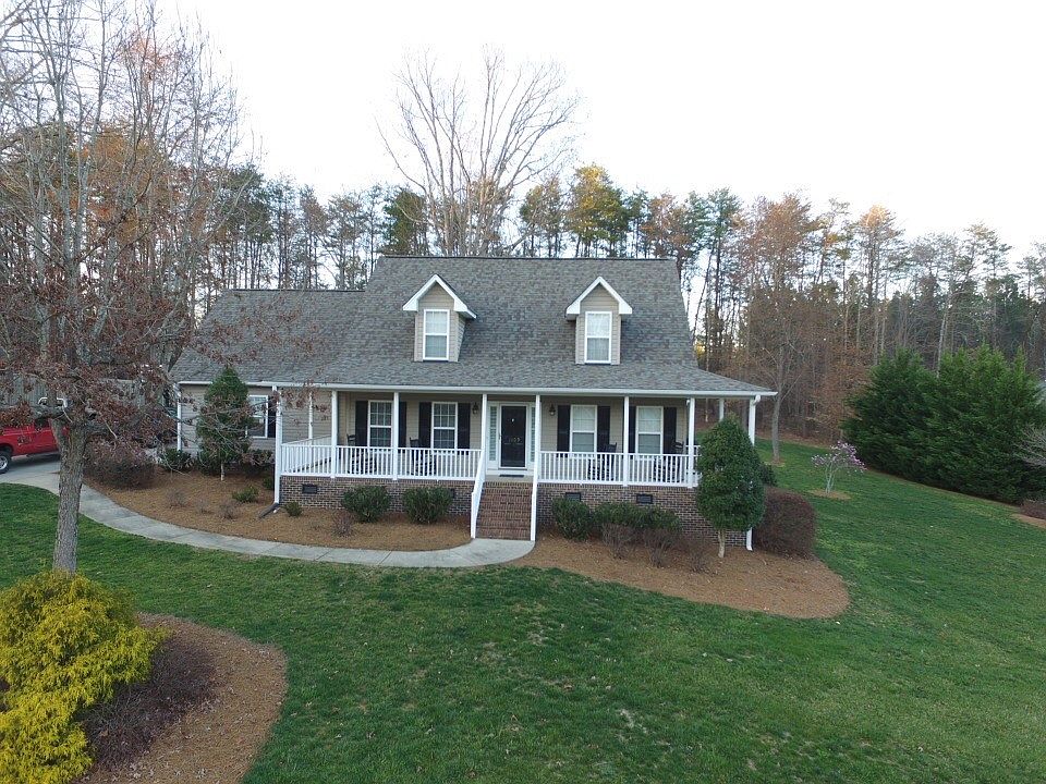 1st image of 1109 Foxhaven Dr