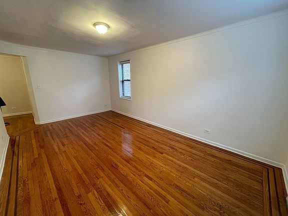 4th image of 65-65 Booth St #400