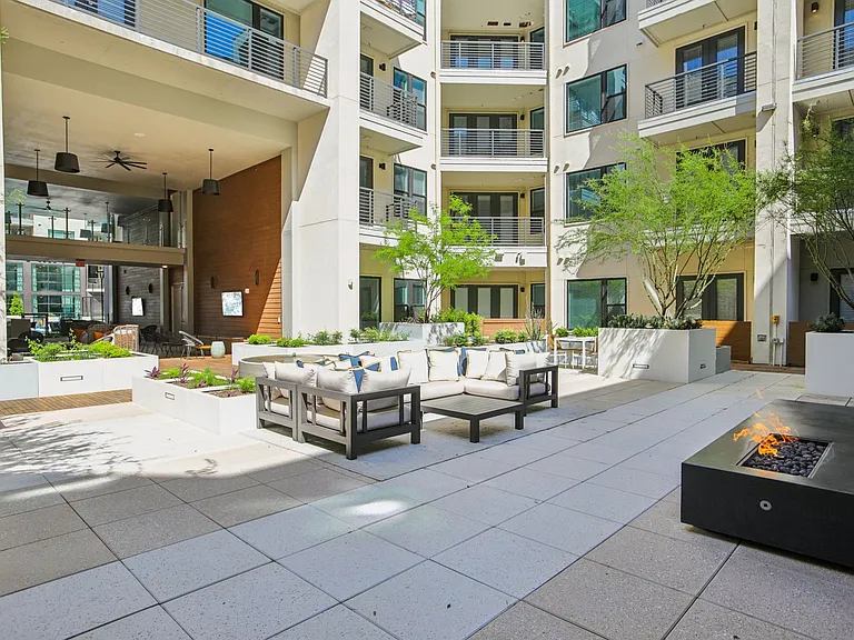 The Anderson — Photo 14
