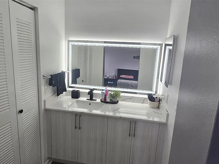 2262 Discovery Cir — Photo 29