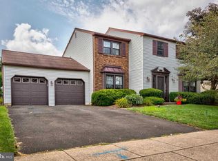 58 Windham Dr, Langhorne, PA 19047
