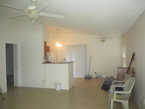 4th image of 2765 1st St