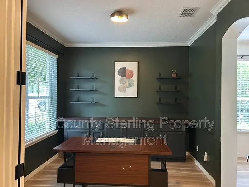 4 bed, 2.0 bath, 1732 sqft, $2,750 — Photo 4