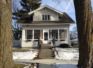 110 N 14th St, Clear Lake, IA 50428