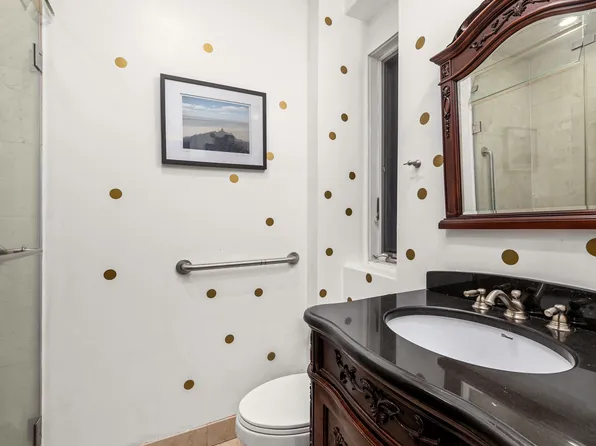517 East 87th Street 1 image 11 of 12