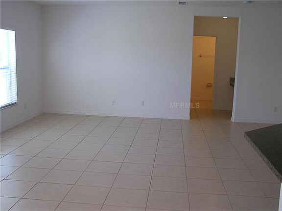 4th image of 10141 Lenox St