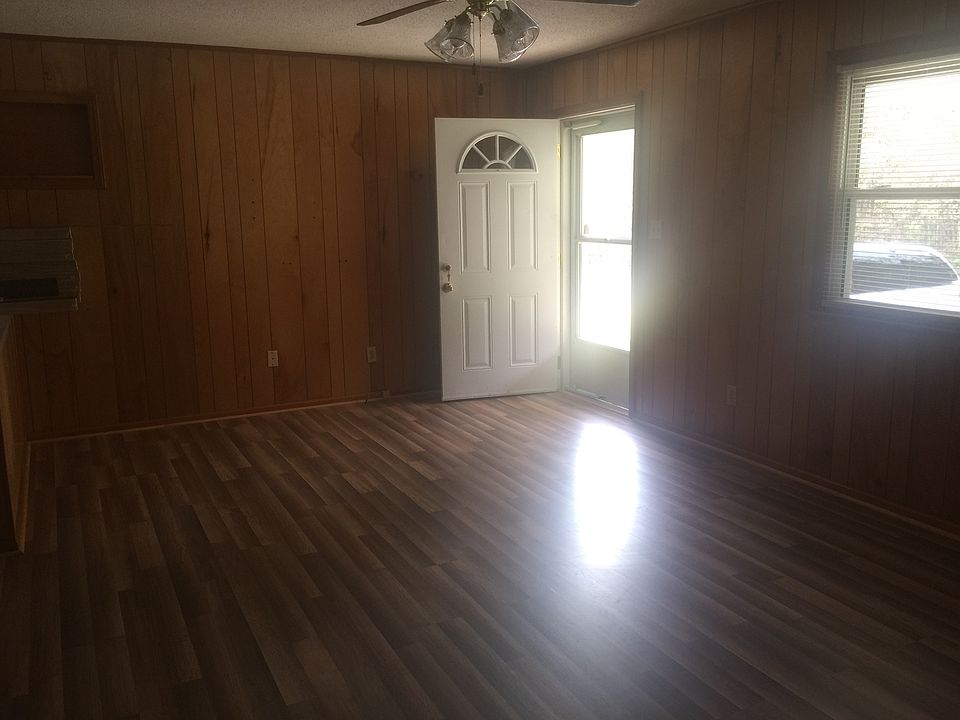 2nd image of 157 Kennedy Ave APT E
