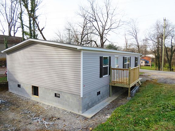 4th image of 4220 Ivy Ave