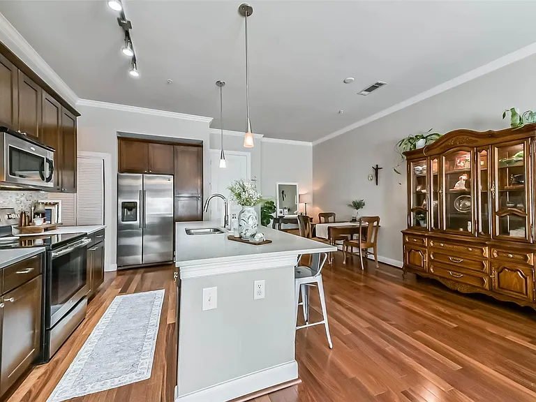 300 Saint Joseph Pkwy #103 — Photo 5