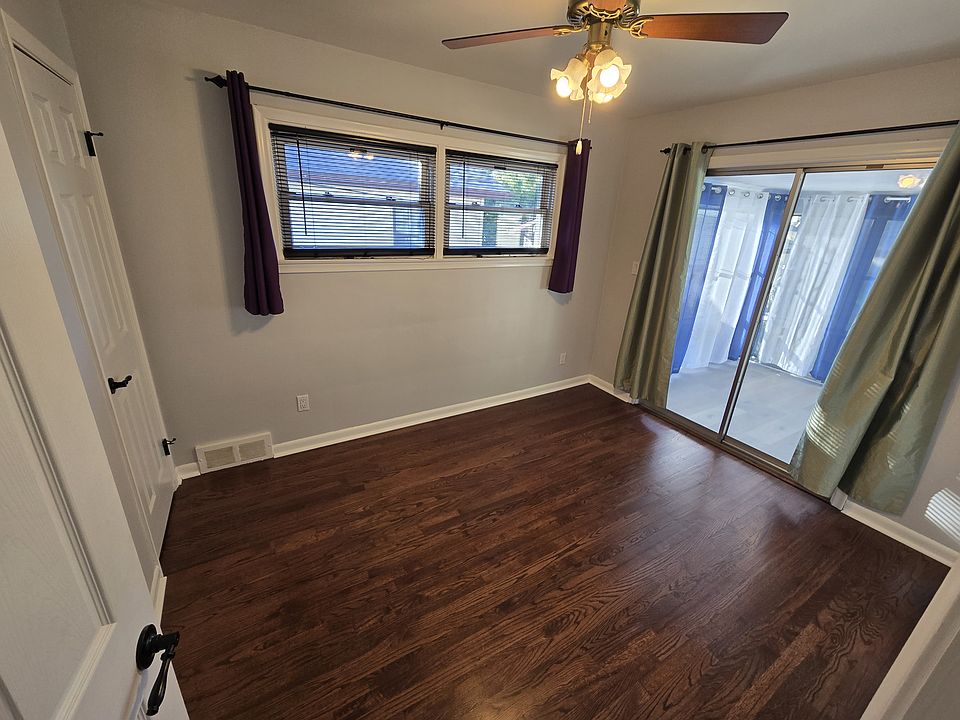 423 E Baker Ave, photo 9