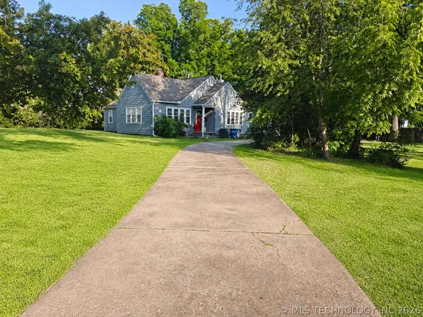 2776 E 49th St, Tulsa, OK 74105
