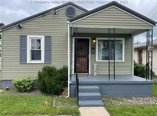 2116 Harrison Ave, Saint Albans, WV 25177