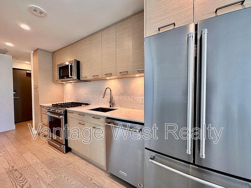 1st image of 1191 Sunset Dr #603