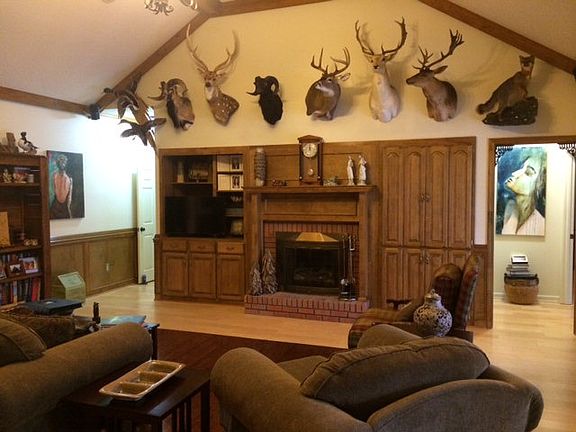 4th image of 208 Rachelle Dr