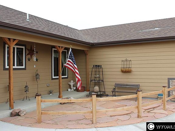 2nd image of 779 Reshaw Cir