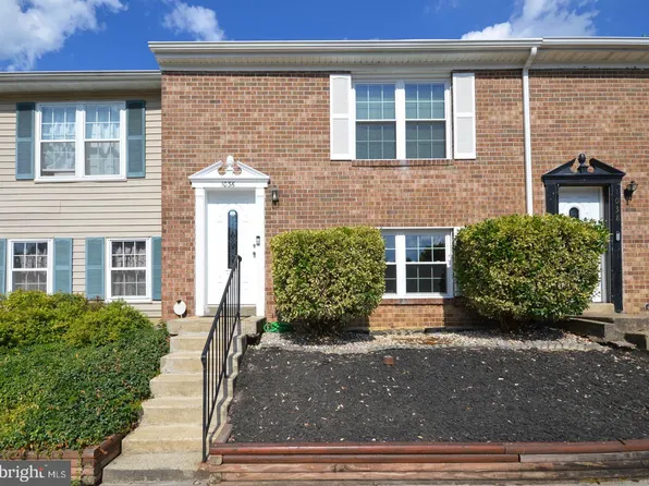 1036 Dorset Dr, Waldorf, MD 20602