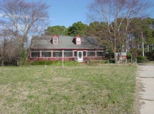 112 Wade Ave, Knotts Island, NC 27950