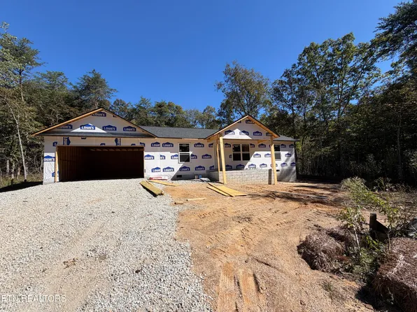 2025 Tecumseh Ln, Crossville, TN 38572