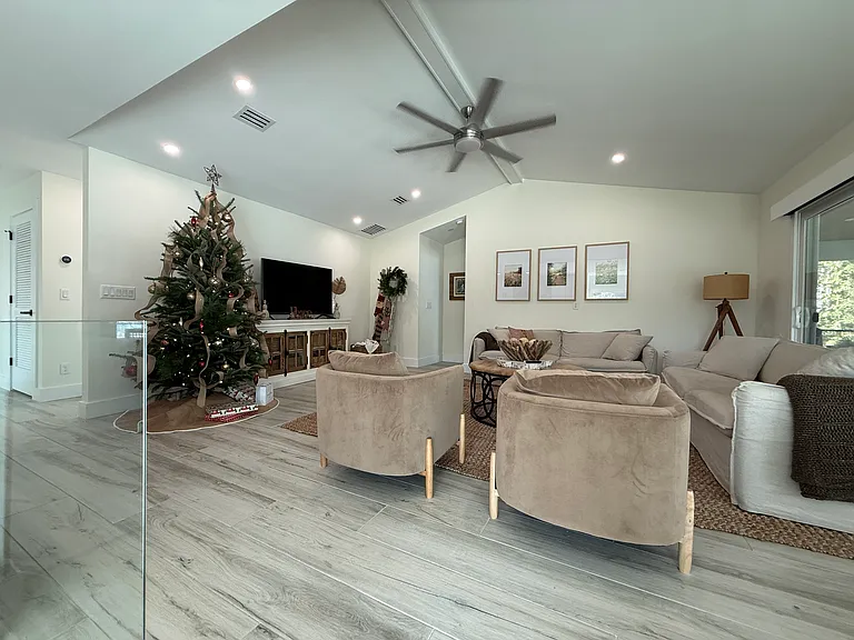 2101 Bartolome Rd — Photo 41