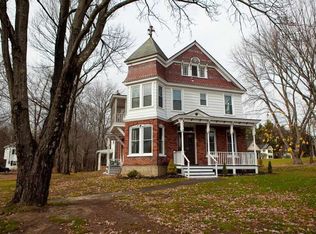 82 Werner Rd #C, Halfmoon, NY 12065