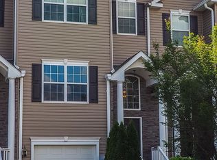 2244 Rising Hill Rd, Whitehall, PA 18052