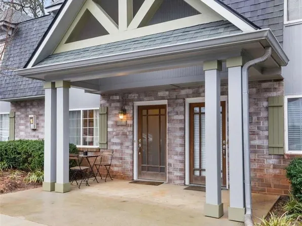 145 Rondak Cir SE, Smyrna, GA 30080