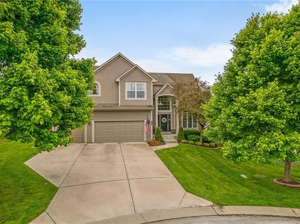 2703 SW 9th Ter, Lees Summit, MO 64081