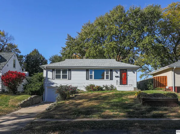 3002 S 76th Ave, Omaha, NE 68124