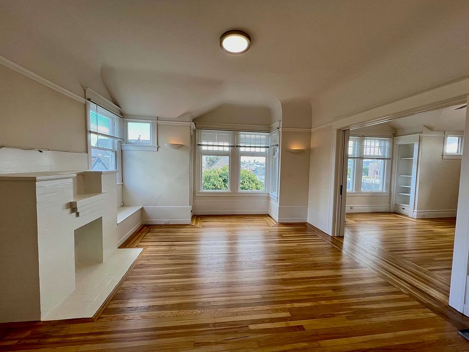 1st image of 325 Maple St #5