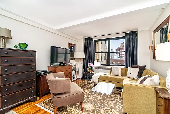 Rented by Bank Neary | media 35