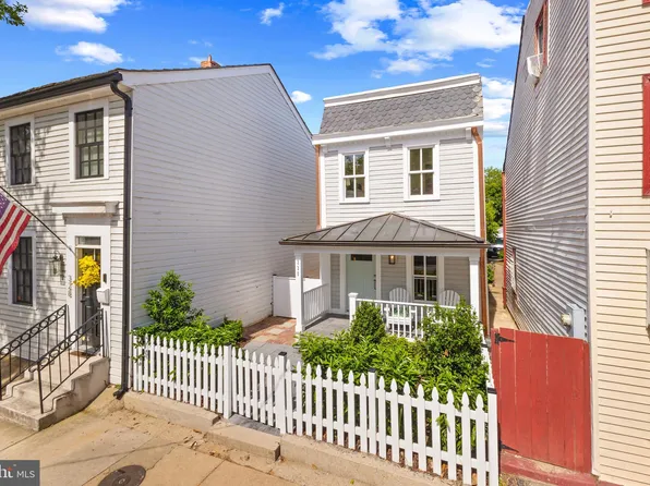 330 N Patrick St, Alexandria, VA 22314