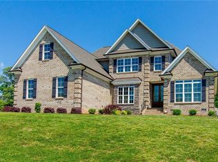 706 Stoneway Ct, Greensboro, NC 27455